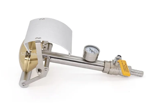 IEC 60529 IPX3/4 handheld brass water spray/splashing nozzles1